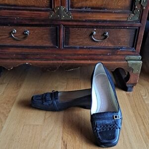 EUC Gorgeous Brook Brothers Made in Italy Dk Navy Kilted Loafers